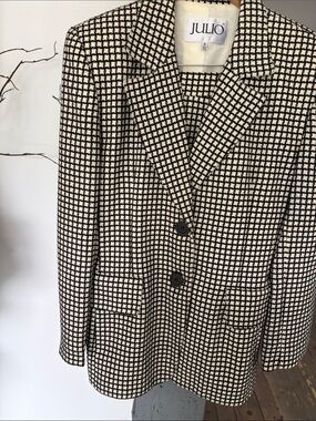 Black & Cream Patterned Women's Blazers and a skirt set by Julio